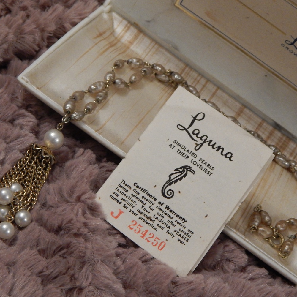 Laguna simulated pearls